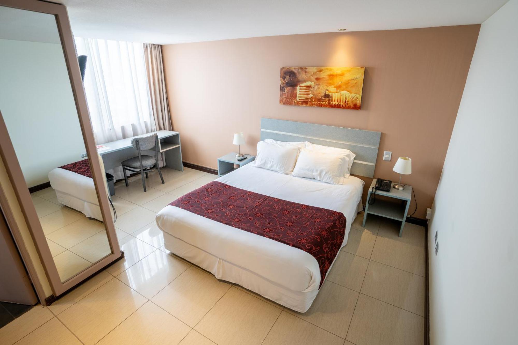Hotel Gavina Express Iquique Esterno foto